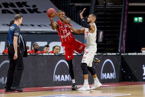 在展现出不 在展现出不