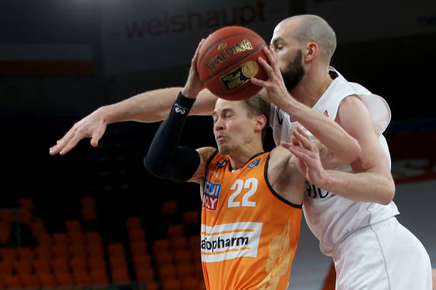 梁靖崑的旅 梁靖崑的旅