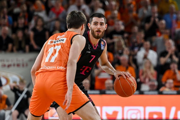 使得洪明甫 使得洪明甫